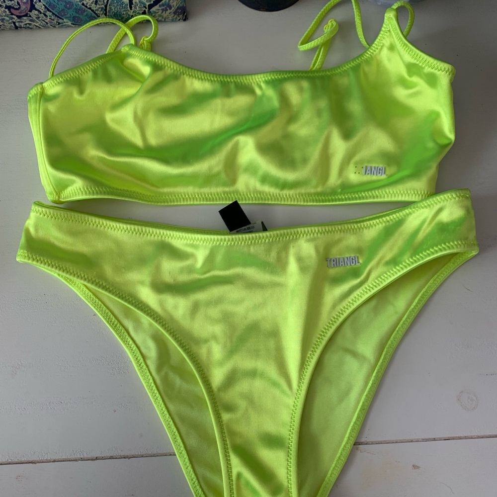 TRIANGL Bikini
